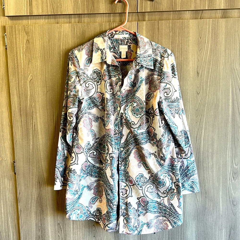 Women’s paisley print button up shirt